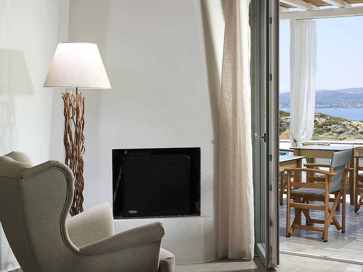 Lithos Luxury Rooms (Adults Only) Adamantas  Dış mekan fotoğraf