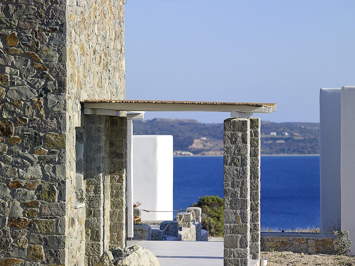 Lithos Luxury Rooms (Adults Only) Adamantas  Dış mekan fotoğraf